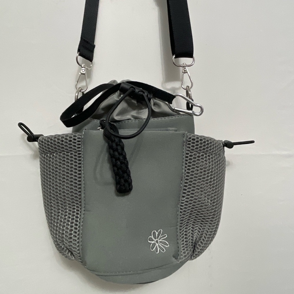 Denise Austin Crossbody Gray Mesh “Fit & Fabulous”(B29)✨